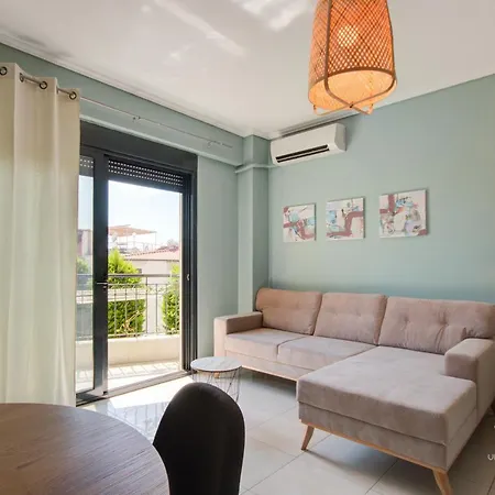 Apartment Uptown 2-level Apt, Private Patio & Balcony With Views *